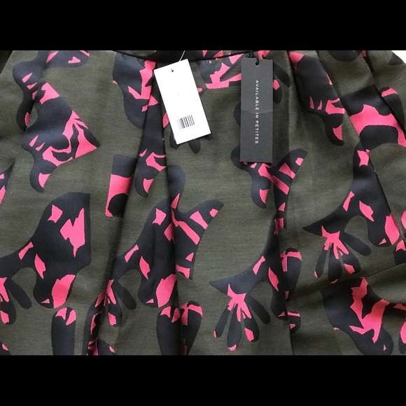 Banana Republic High Waisted Skirt - Picture 4 of 5